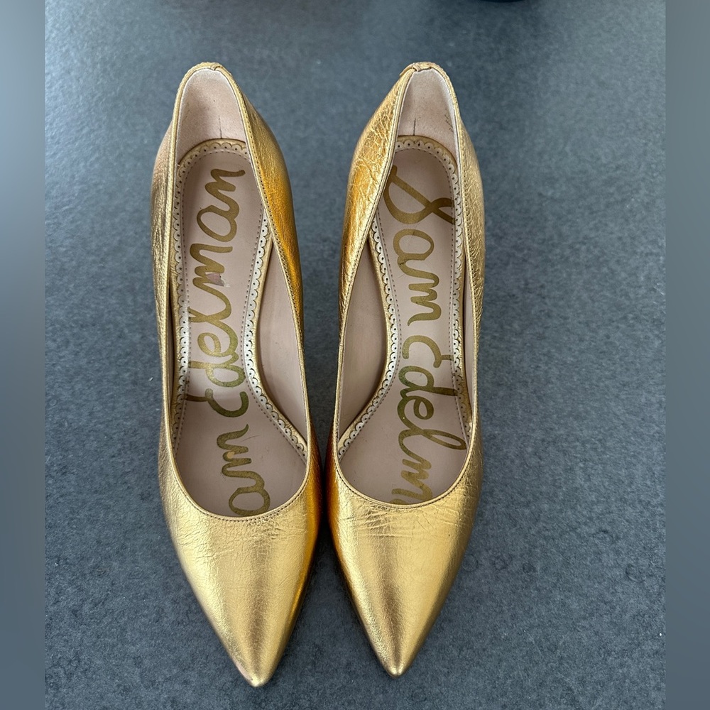 Gold Sam Edelman pumps